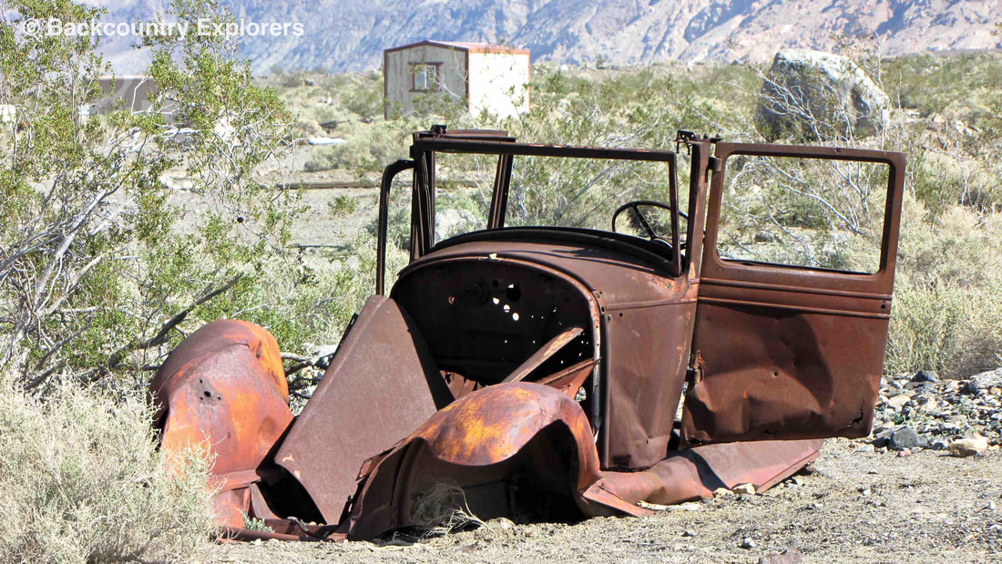 Old  car rusting away